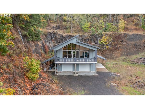 33005 BERLIN RD, Lebanon, OR 97355