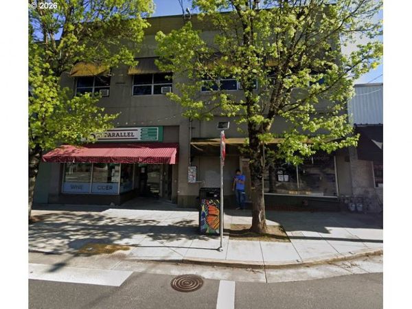 8525 N LOMBARD ST, Portland, OR 97203