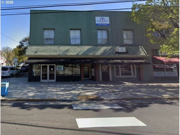 8535 N LOMBARD ST, Portland, OR 97203