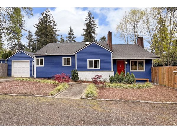 2410 SE TARBELL AVE, Milwaukie, OR 97267