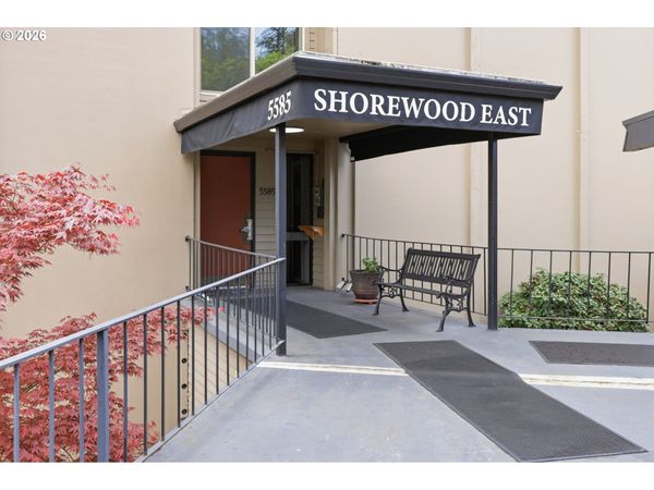 5585 E EVERGREEN BLVD, Unit 5305, Vancouver, WA 98661