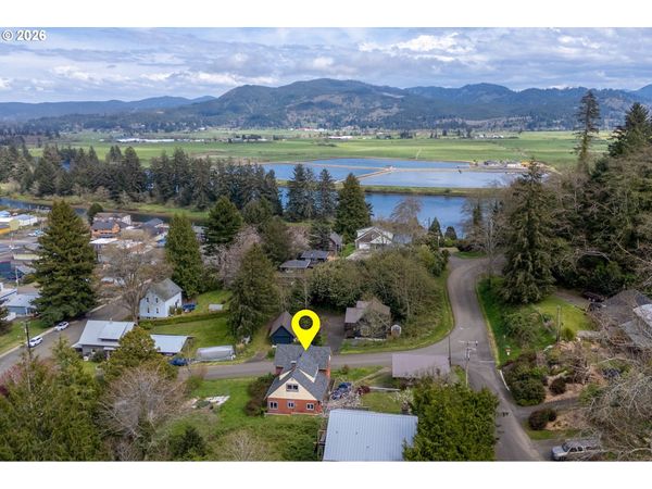 35620 9TH ST, Nehalem, OR 97131