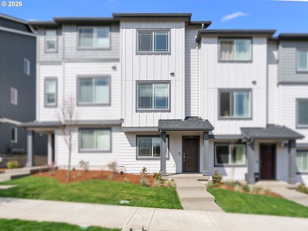 7563 NW ELEANOR AVE, Portland, OR 97229