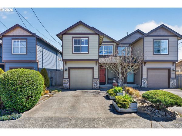 1061 S COLUMBIA ST, Seaside, OR 97138