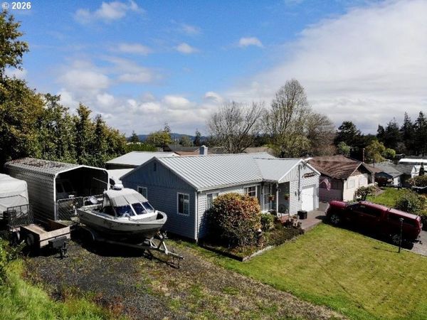 2188 LOMBARD ST, North Bend, OR 97459