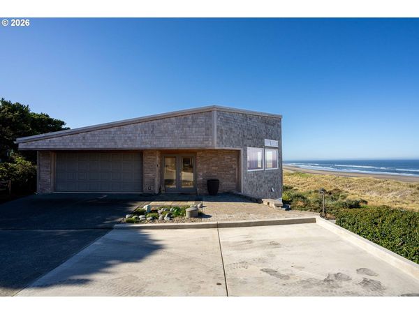 2770 WHALE WATCH WAY, Bandon, OR 97411