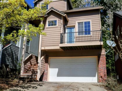 4801 SE PALADIN LN Hillsboro, OR 97123