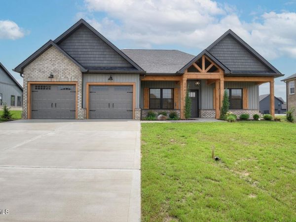 3061 Sawgrass Drive, Jonesborough, TN 37659