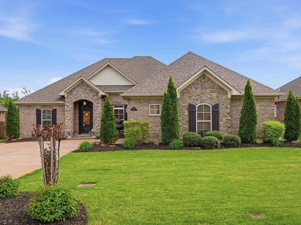 5225 Tennyson Drive, Conway, AR 72034