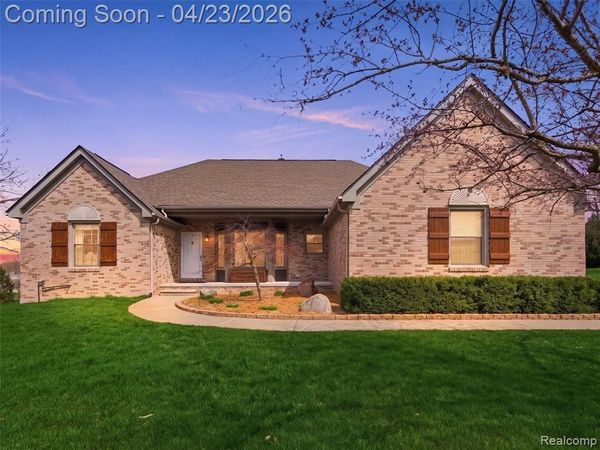 6163 Rosewood Parkway, White Lake Twp, MI 48383