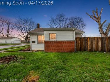 27321 Baldwin Avenue, Warren, MI 48092