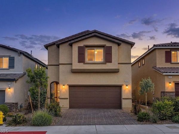 10983 Cambridge Lakes Avenue , Las Vegas, NV 89166