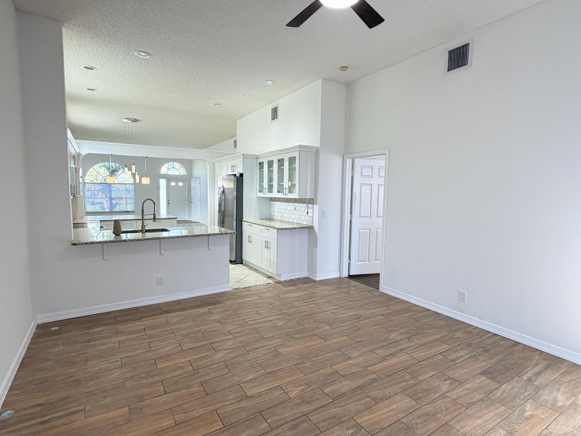 133 Woodlake Circle, Greenacres, FL 33463 Photo