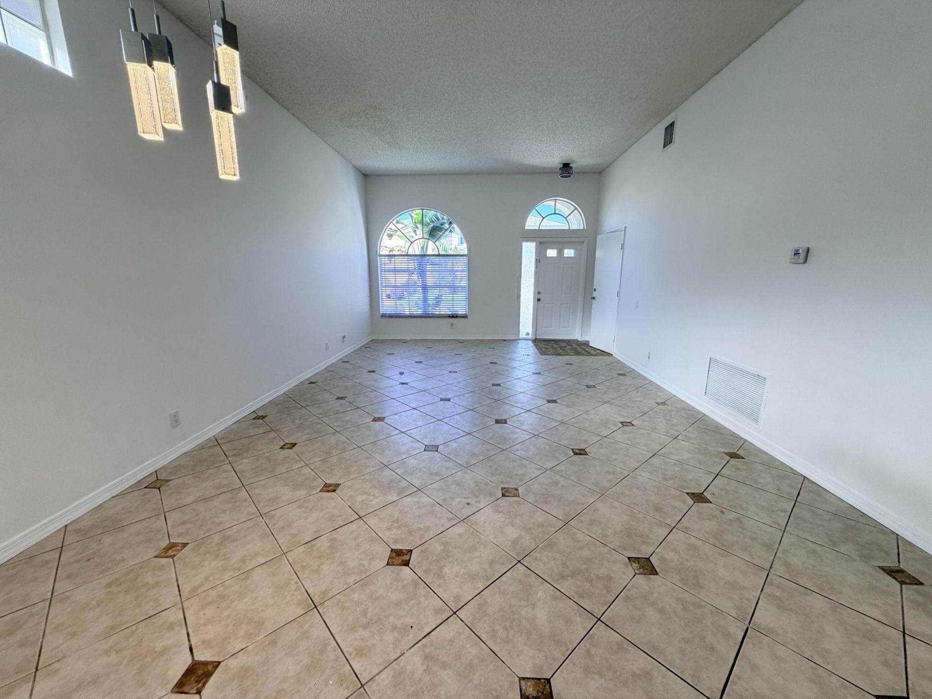 133 Woodlake Circle, Greenacres, FL 33463 Photo