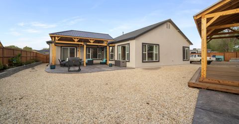 690 Rose Lane, Fernley, NV 89408 Photo