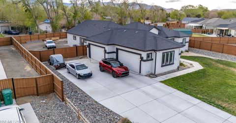 690 Rose Lane, Fernley, NV 89408 Photo