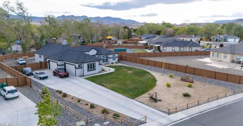 690 Rose Lane, Fernley, NV 89408 Photo