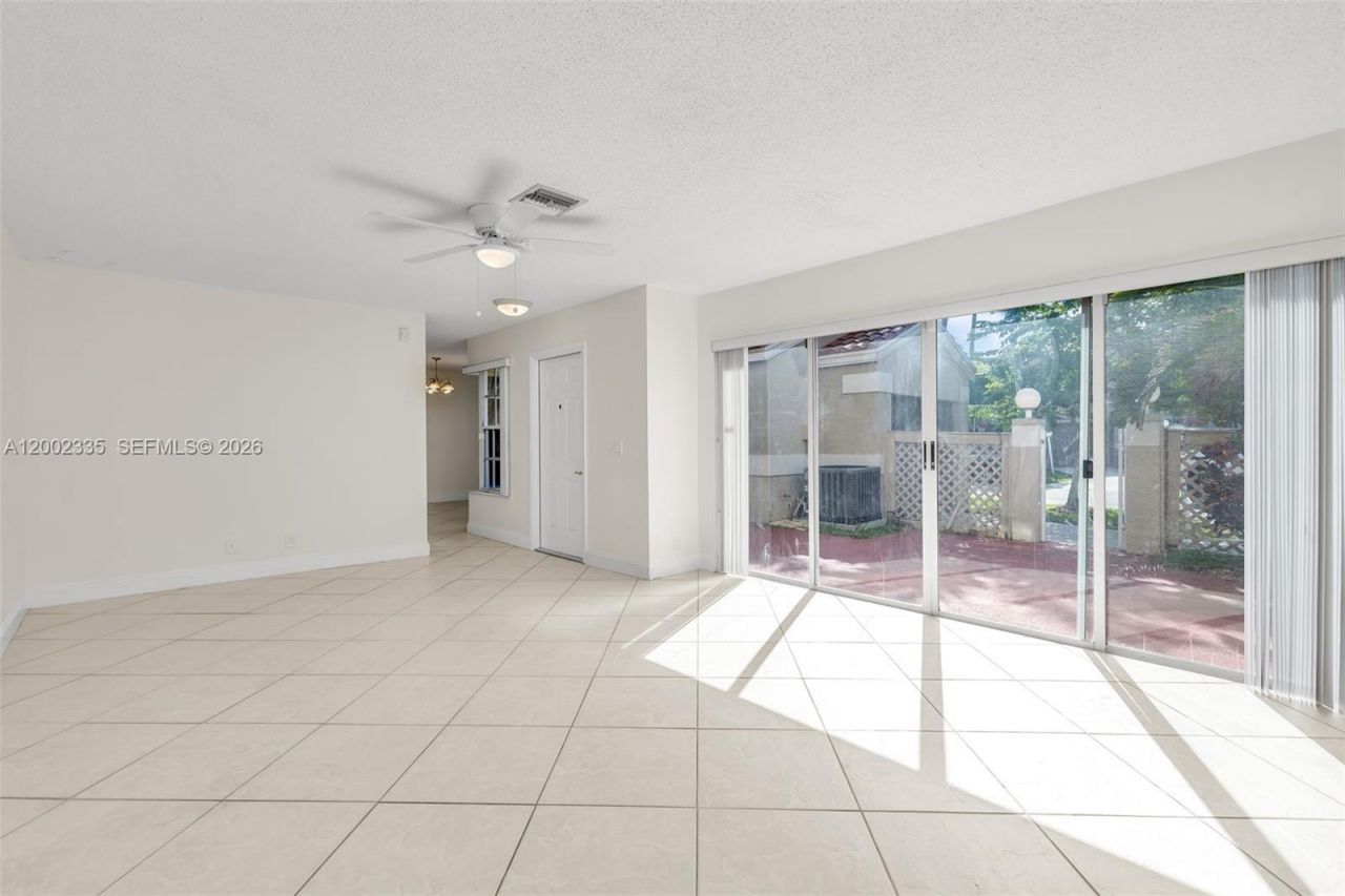 11163 Chandler Dr, Unit 11163, Cooper City, FL 33026 Photo