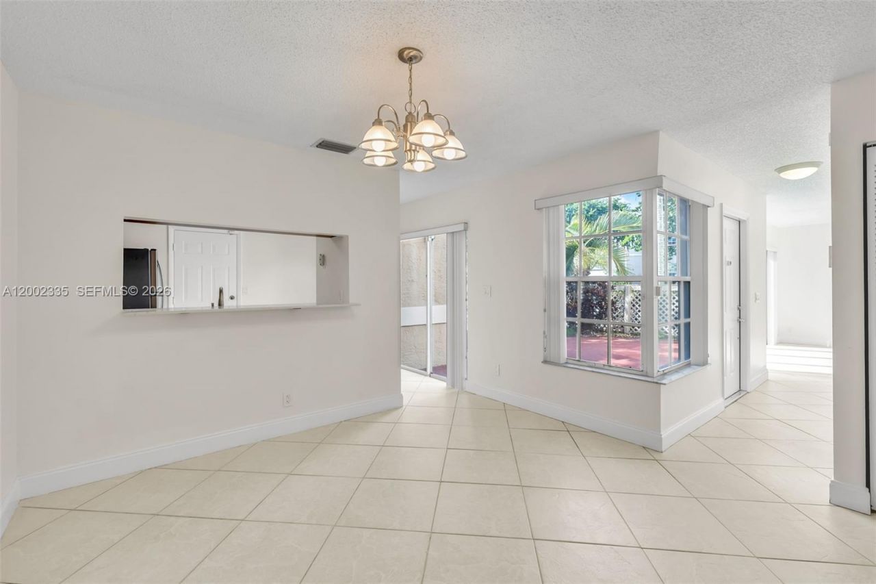 11163 Chandler Dr, Unit 11163, Cooper City, FL 33026 Photo