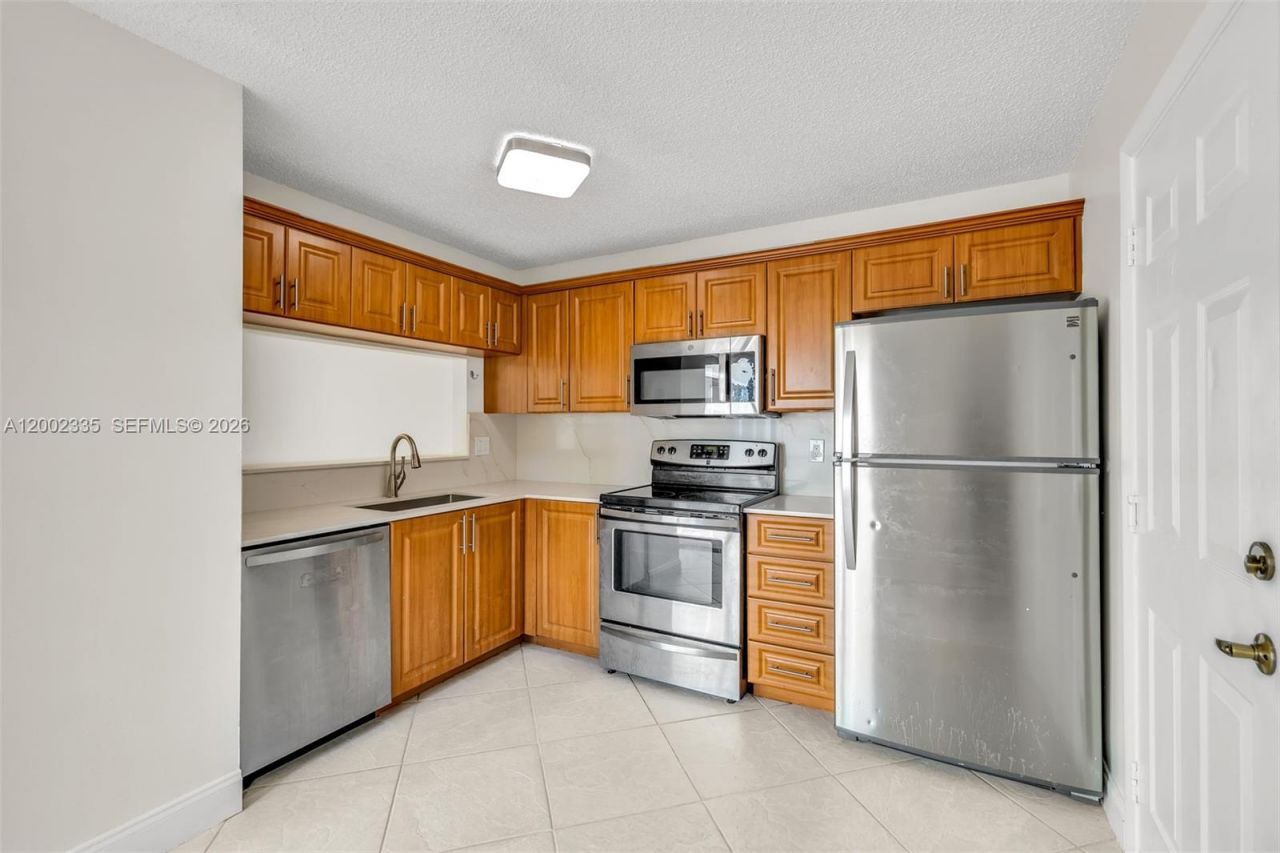 11163 Chandler Dr, Unit 11163, Cooper City, FL 33026 Photo