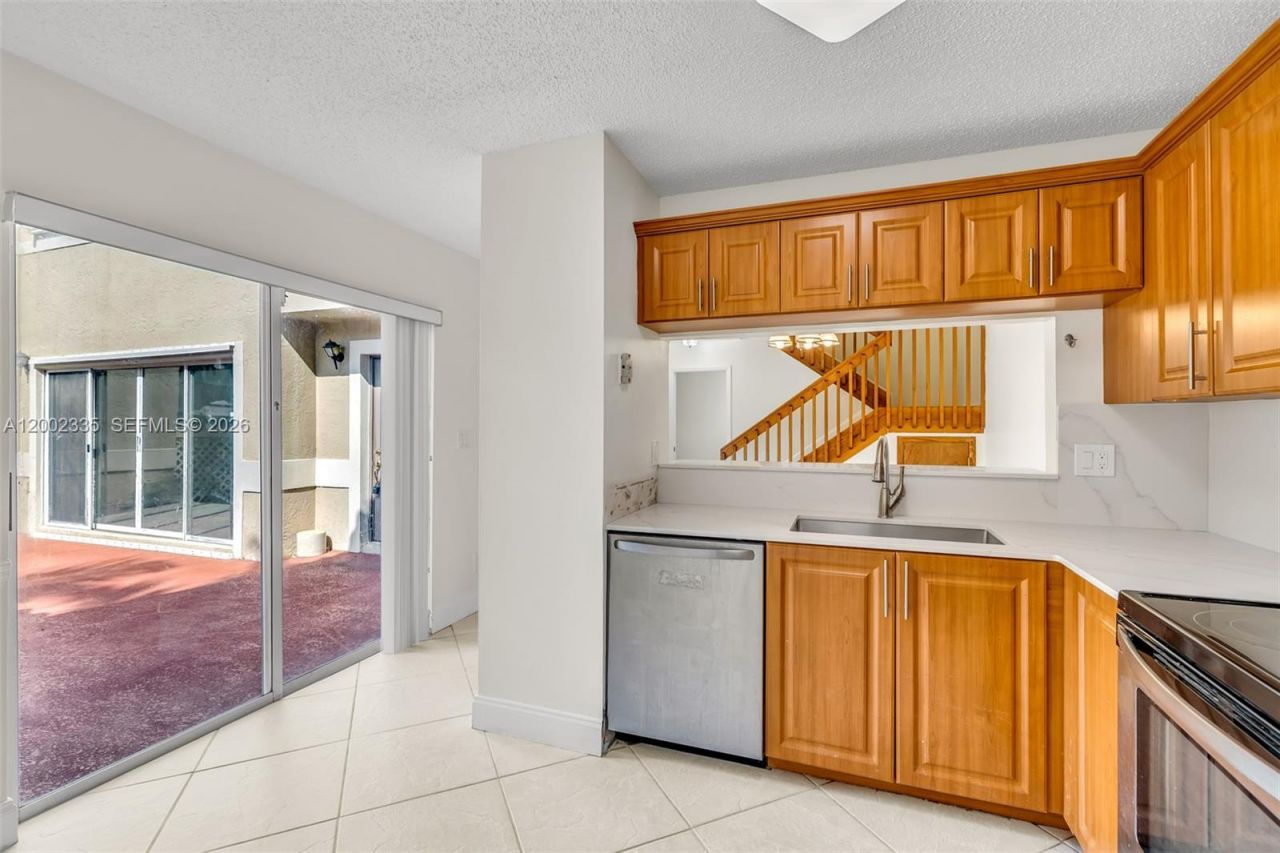 11163 Chandler Dr, Unit 11163, Cooper City, FL 33026 Photo