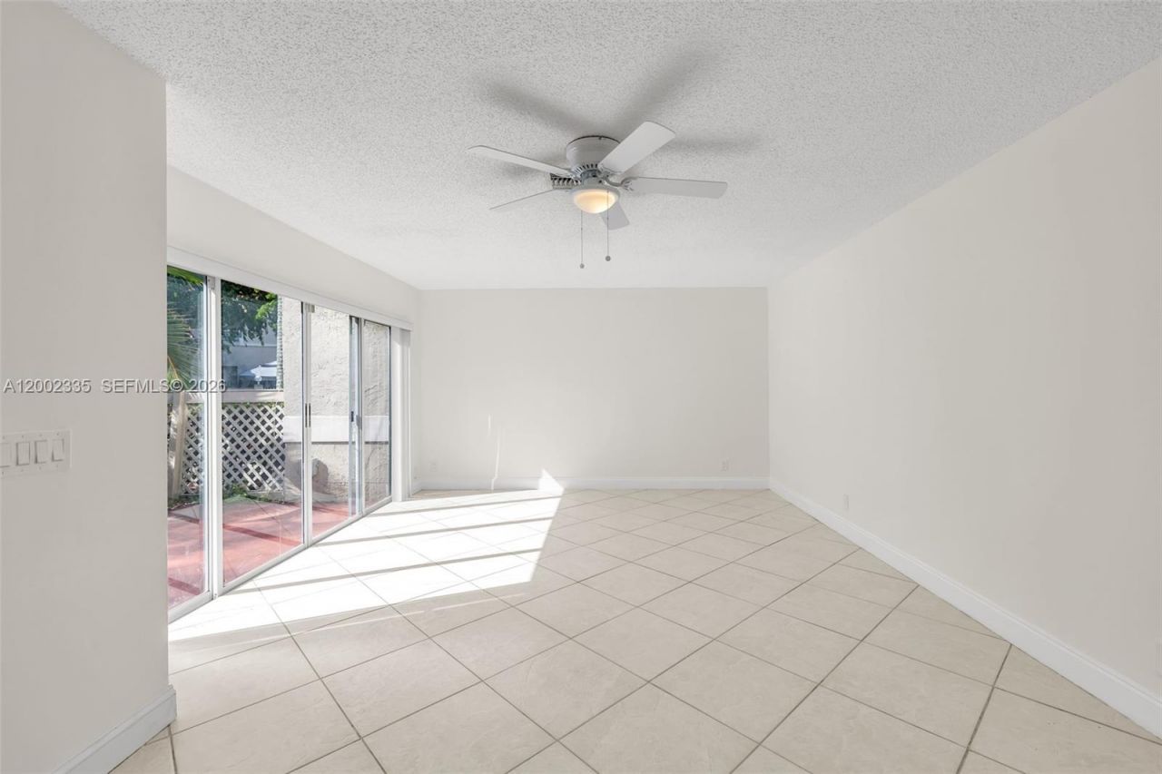 11163 Chandler Dr, Unit 11163, Cooper City, FL 33026 Photo