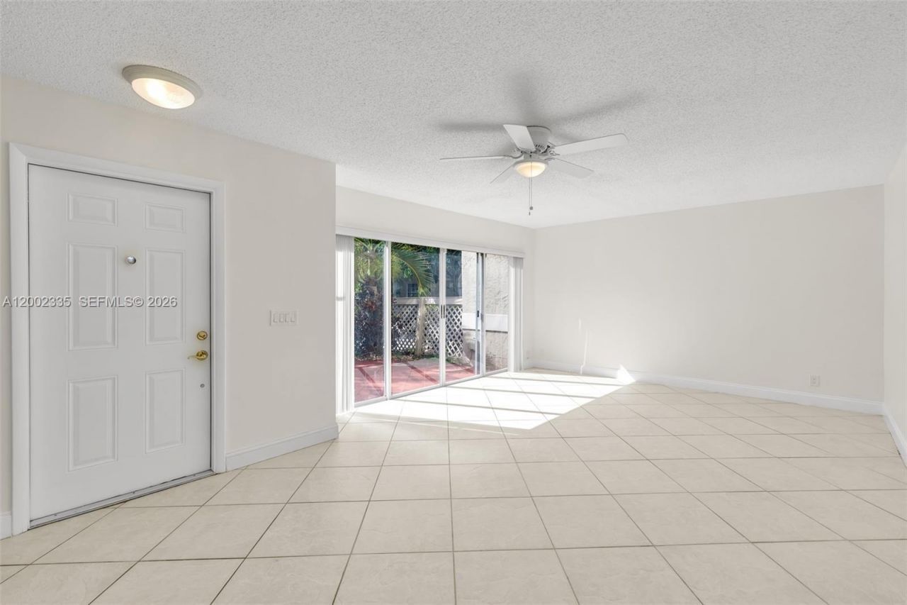 11163 Chandler Dr, Unit 11163, Cooper City, FL 33026 Photo