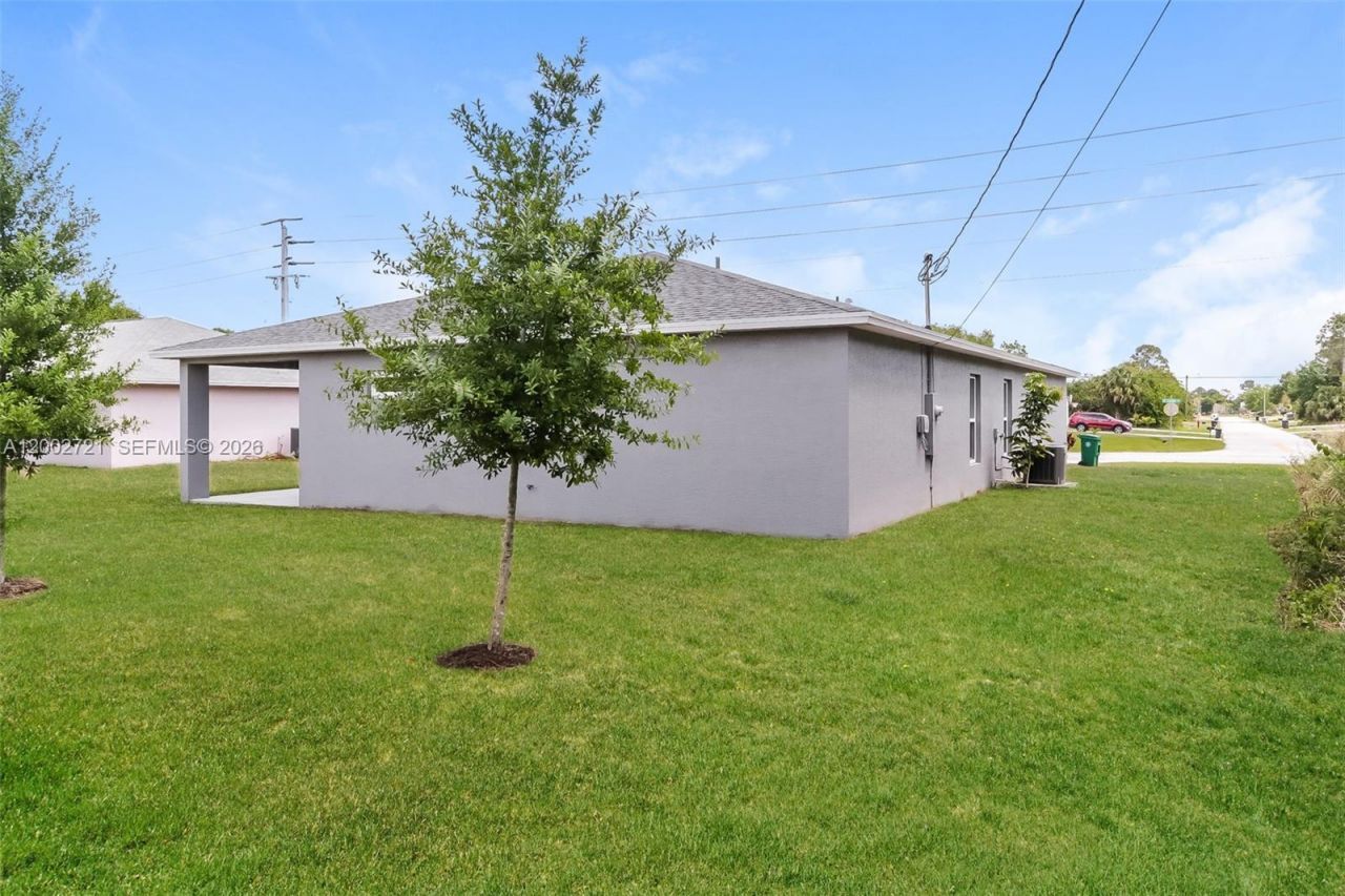 4522 SW Savona Blvd , Port Saint Lucie, FL 34953 Photo