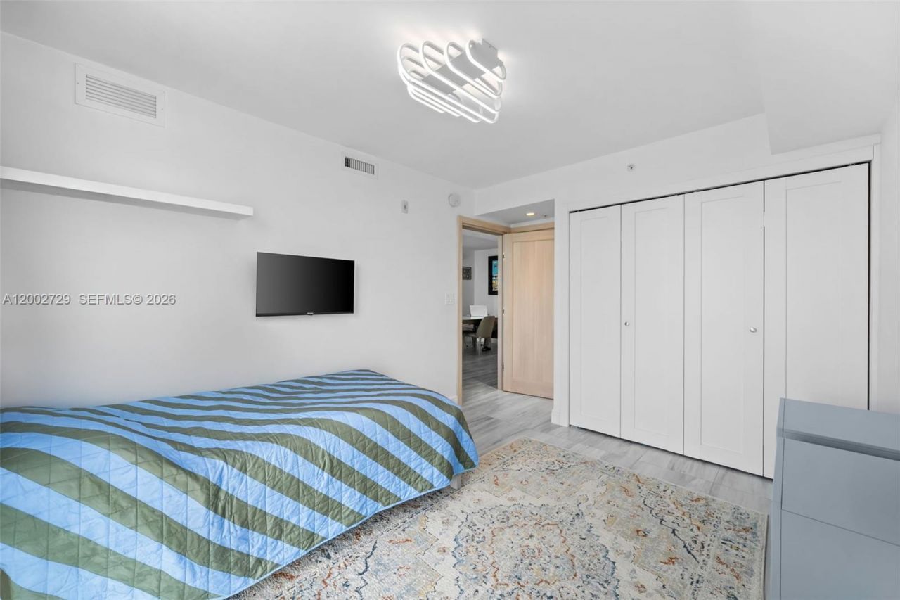 1133 102nd St, Unit 407, Bay Harbor Islands, FL 33154 Photo