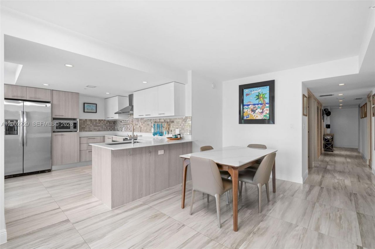 1133 102nd St, Unit 407, Bay Harbor Islands, FL 33154 Photo