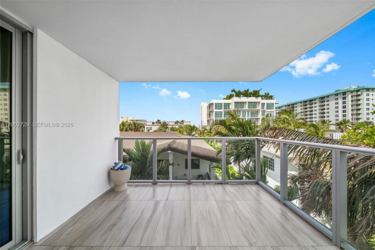 1133 102nd St, Unit 407, Bay Harbor Islands, FL 33154 Photo
