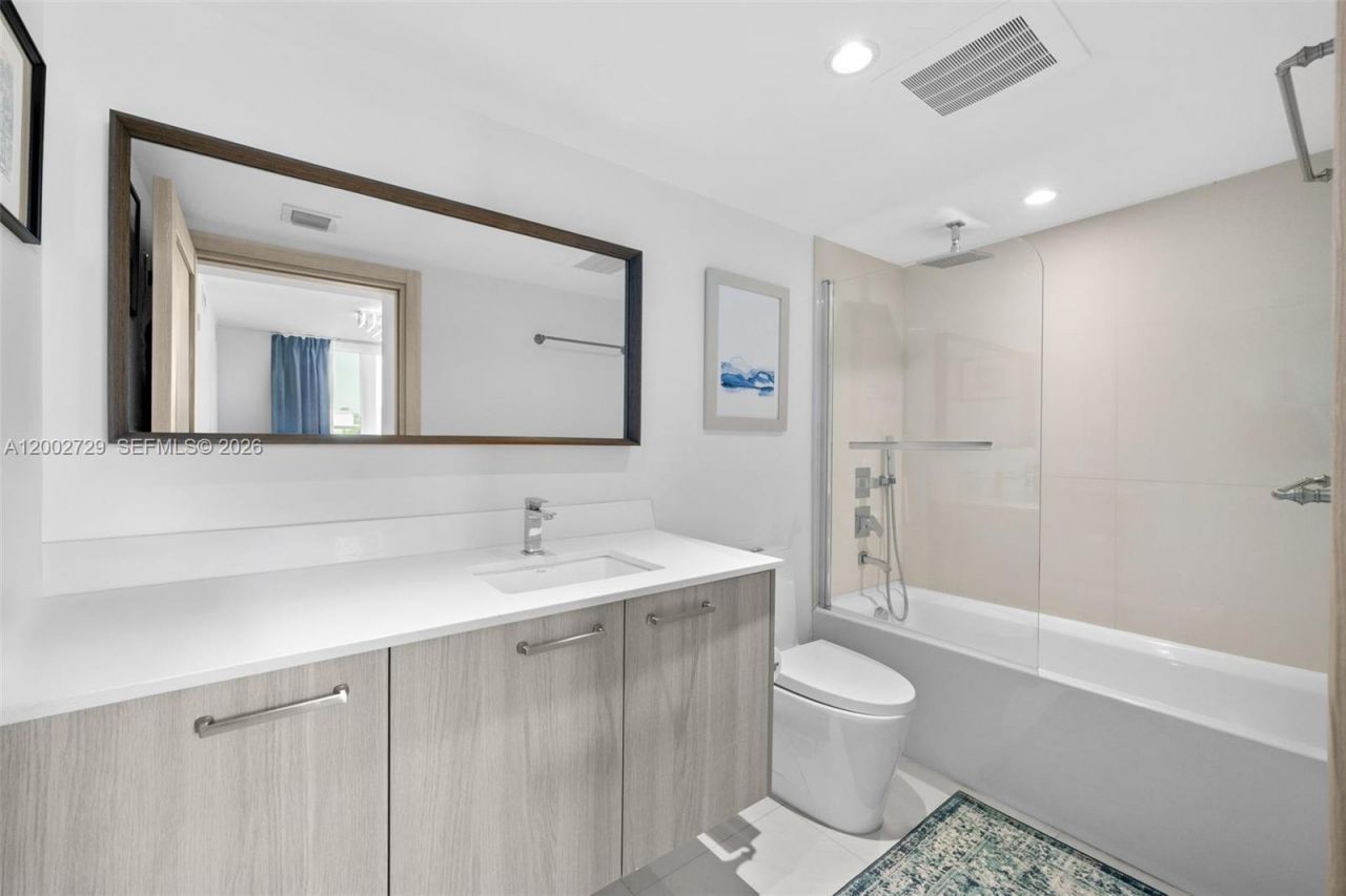 1133 102nd St, Unit 407, Bay Harbor Islands, FL 33154 Photo