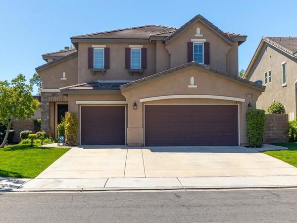 35631 Sainte Foy Street, Murrieta, CA 92563