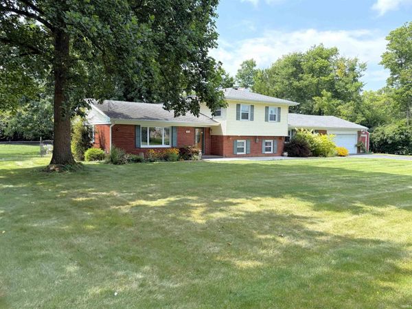345 N Pleasant Run, Crawfordsville, IN 47933