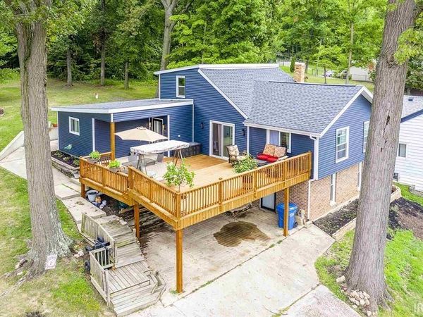 2717 E Stalf Road, Columbia City, IN 46725