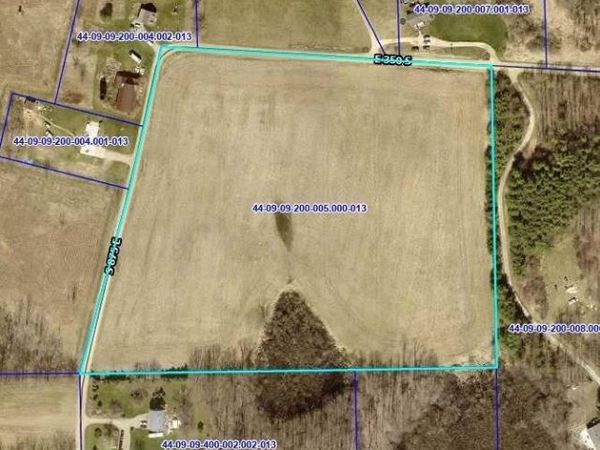 875 E, Wolcottville, IN 46795