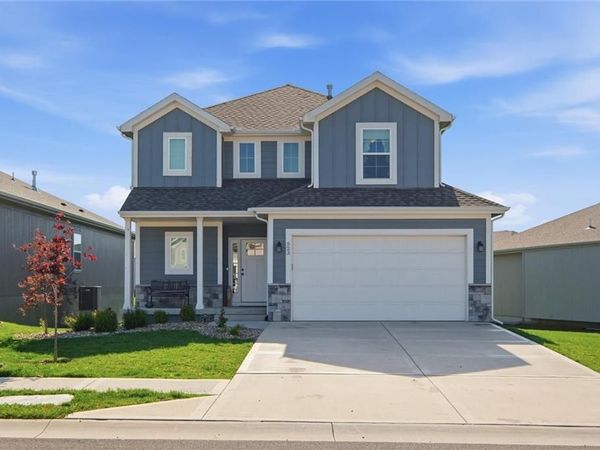 523 NW 110th Street, Kansas City, MO 64155