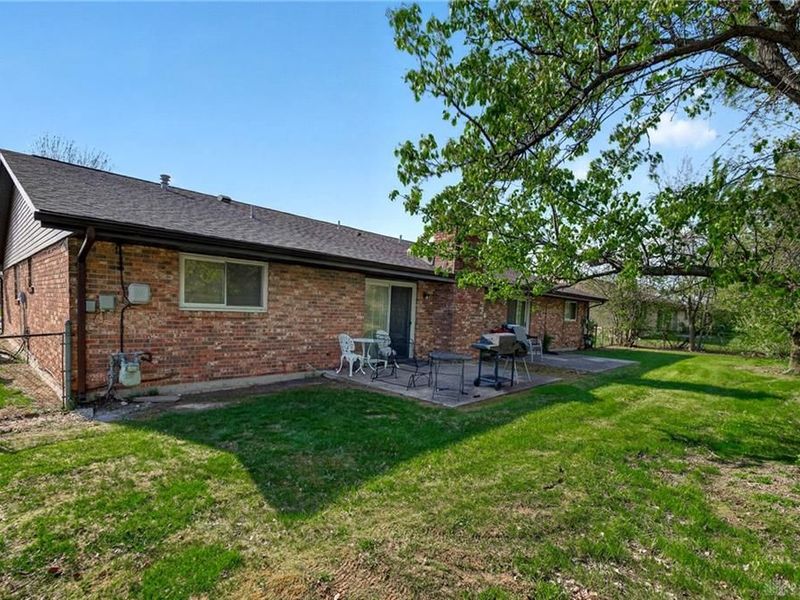 5620 Elgin Roof Road, Dayton, OH 45426 Photo 4