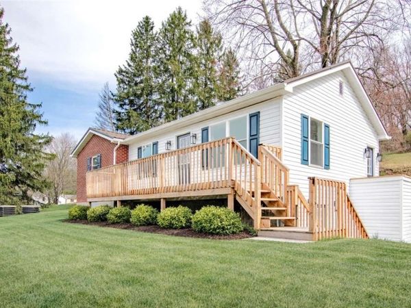 582 Oneida Valley Rd , Butler, PA 16001