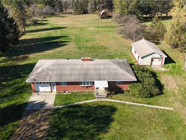 595 Wachob Dr , Punxsutawney, PA 15767