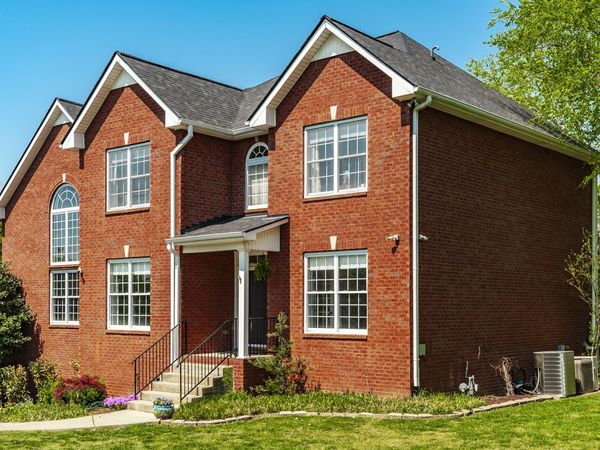 135 N Wynridge Way, Goodlettsville, TN 37072