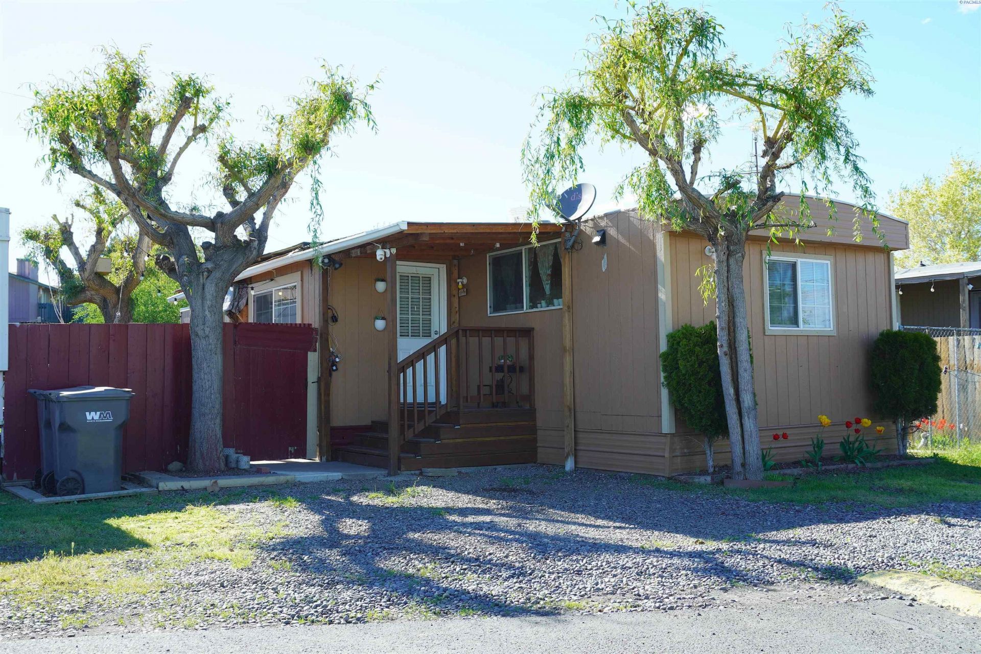 5007 W Clearwater Ave primary photo