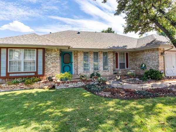 912 Carfax Road, Edmond, OK 73034