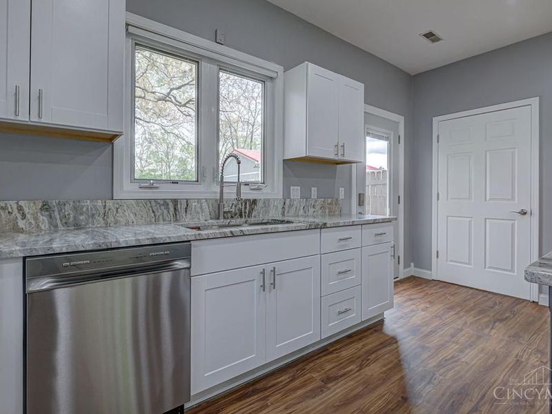 7926 Normandy Lane, Centerville, OH 45459 Photo 11