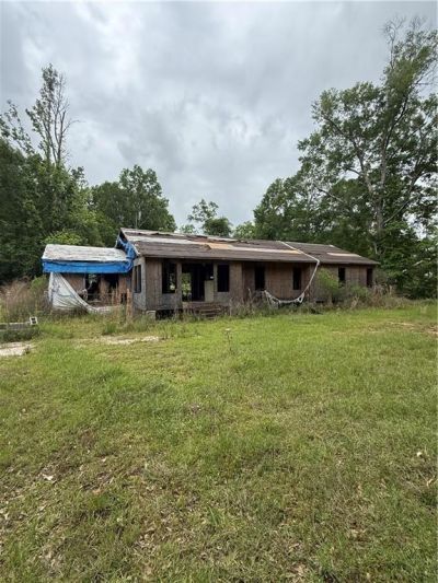 12038 LA-1064, Tickfaw, LA 70466