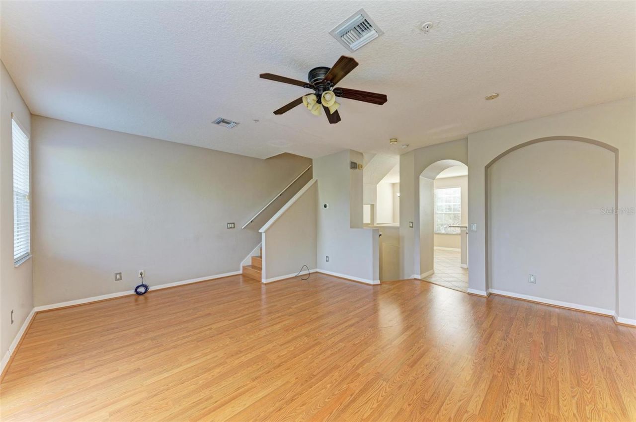 3047 Pointeview Drive, Tampa, FL 33611 Photo