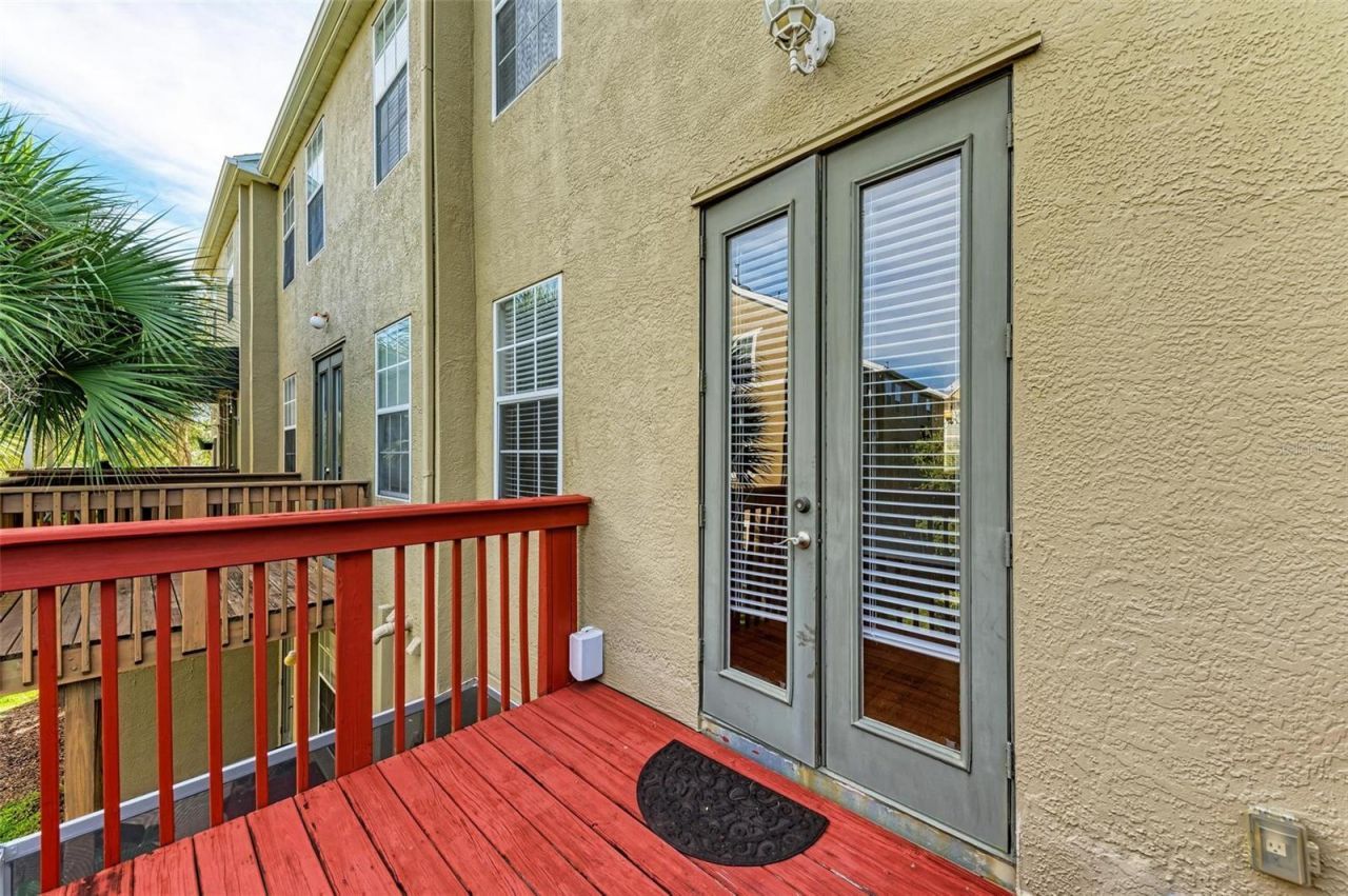 3047 Pointeview Drive, Tampa, FL 33611 Photo