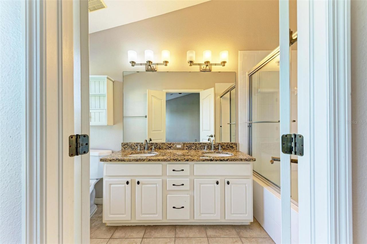 3047 Pointeview Drive, Tampa, FL 33611 Photo