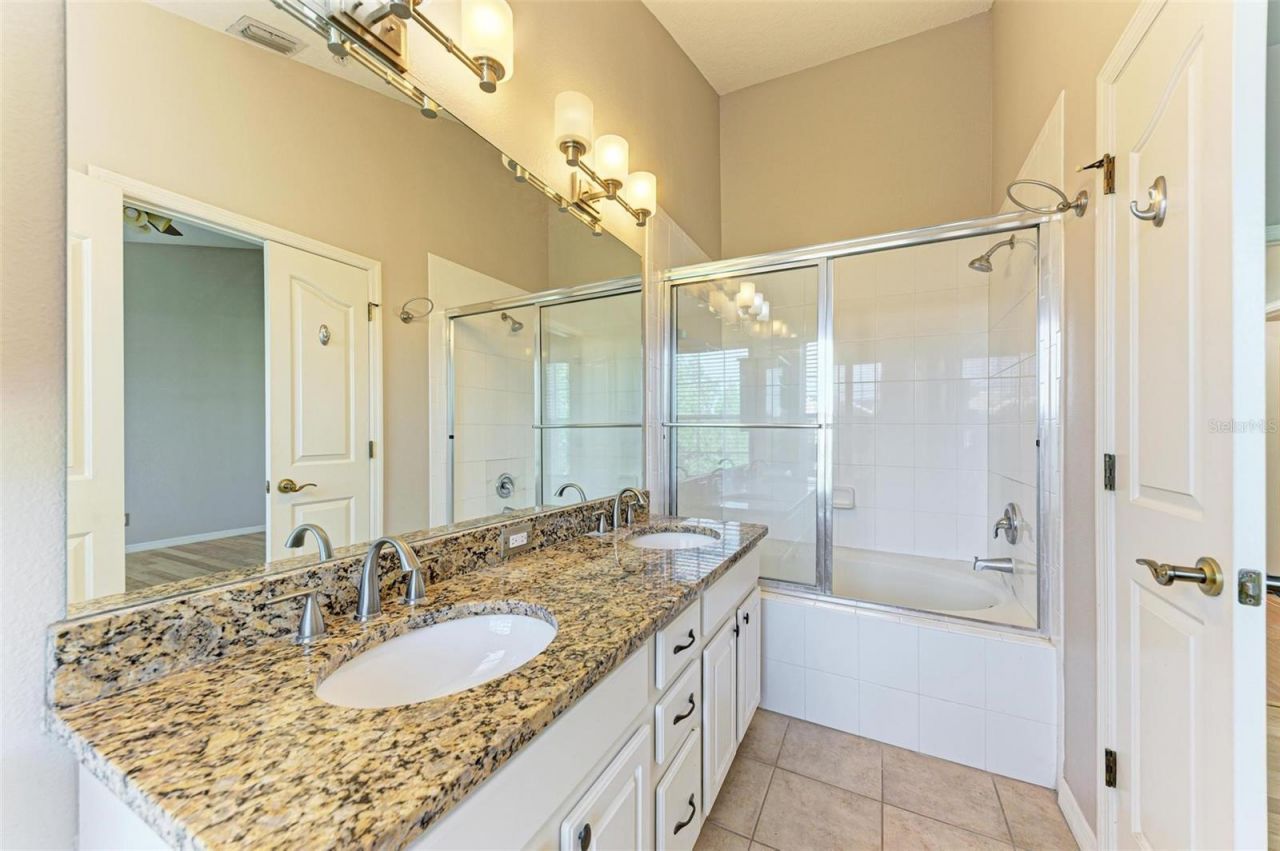 3047 Pointeview Drive, Tampa, FL 33611 Photo