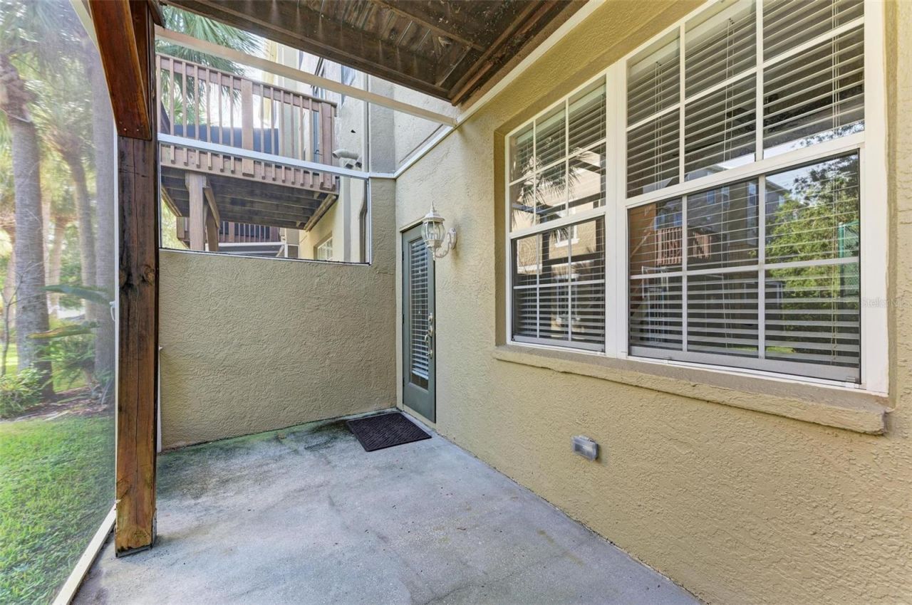 3047 Pointeview Drive, Tampa, FL 33611 Photo